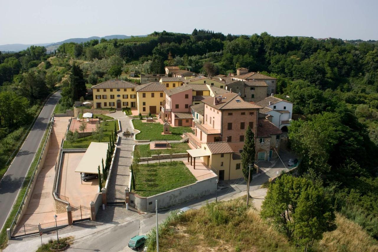 Aparthotel Borgo Di Gramugnana Usigliano Exterior foto