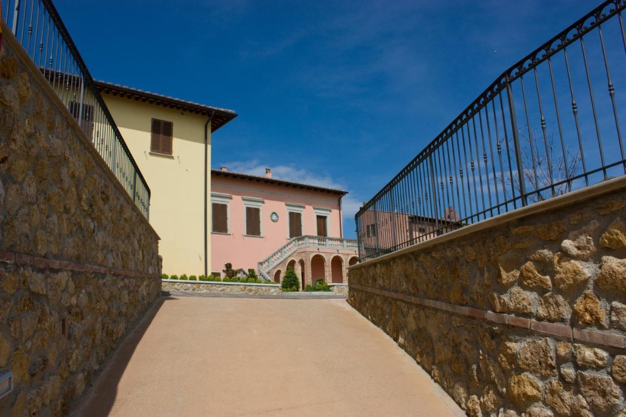 Aparthotel Borgo Di Gramugnana Usigliano Exterior foto